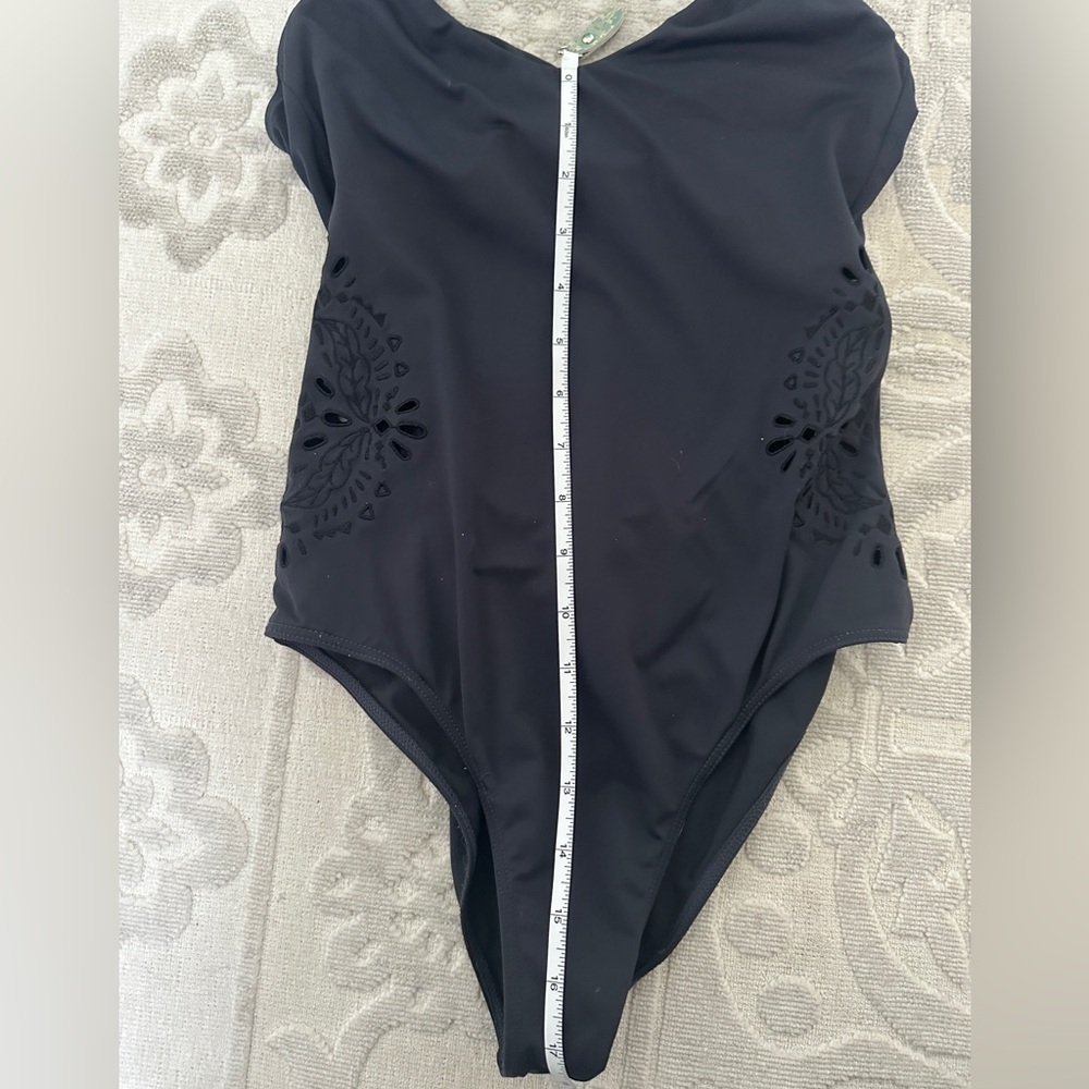 Black Billabong swimsuit size small - Picture 4 of 14